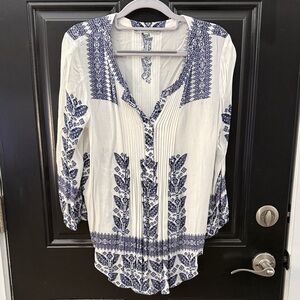 Daniel Rainn Navy and Cream Blouse